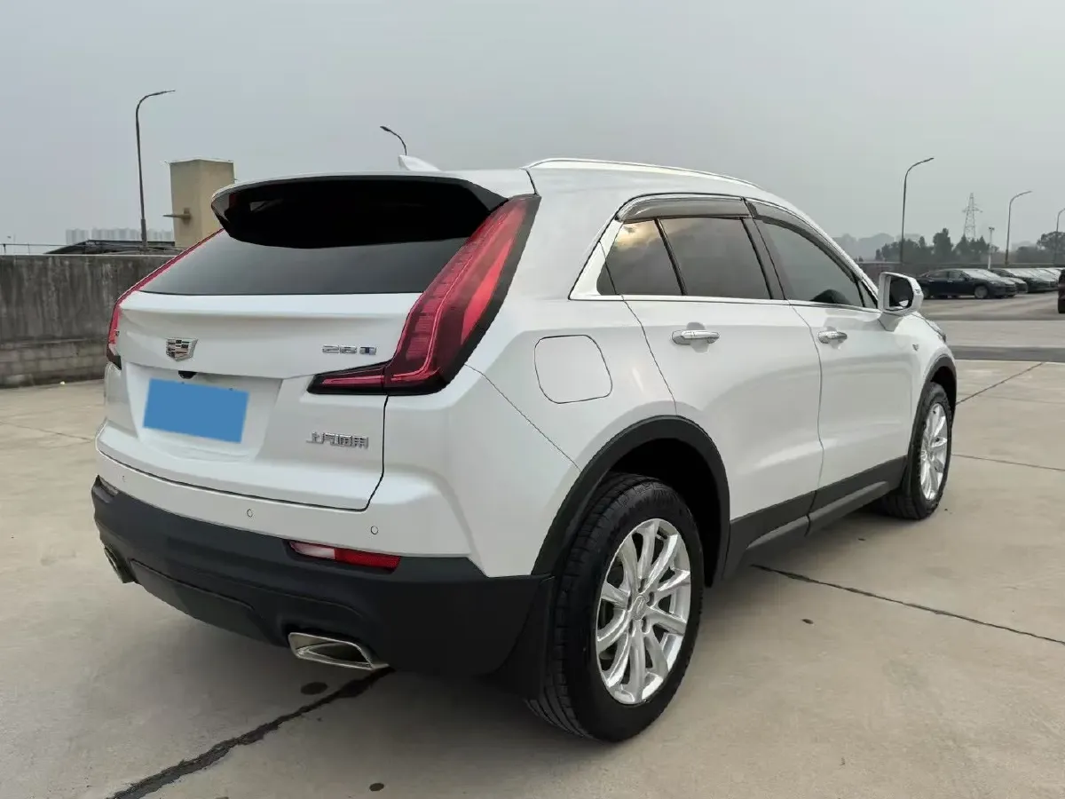 2022 Cadillac XT4 2.0T 237HP L4 9AT,autocango,china used car exporter,china ev exporter,chinese used car exporter,chinese used ev exporter