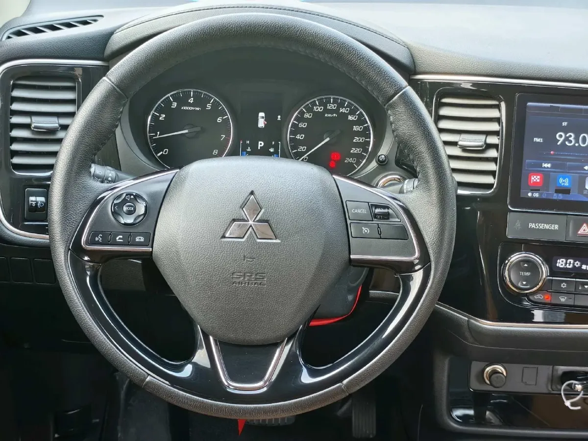 2019 Mitsubishi Outlander 2.0L 166HP L4 CVT,autocango,china used car exporter,china ev exporter,chinese used car exporter,chinese used ev exporter