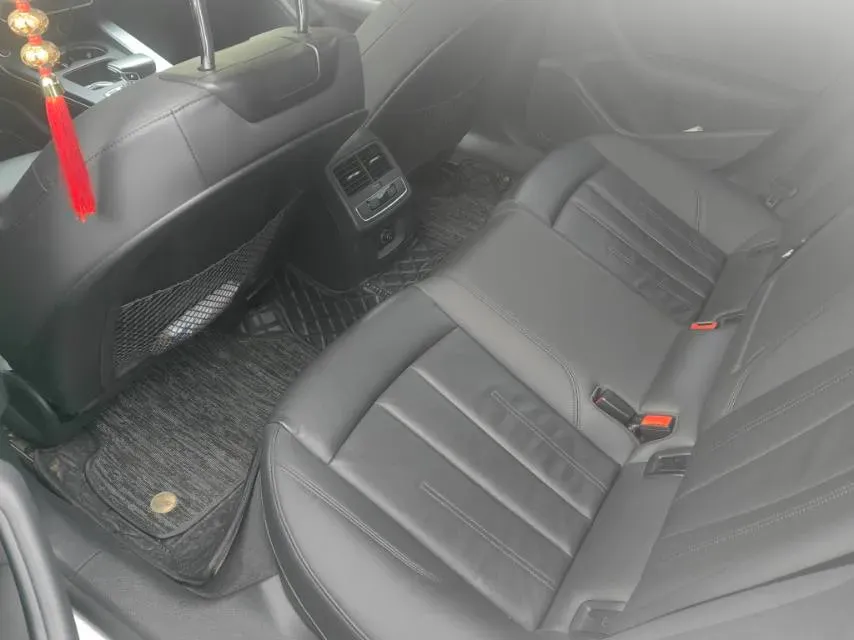 2021 Audi A5 2.0T 204HP L4 7DCT,autocango,china used car exporter,china ev exporter,chinese used car exporter,chinese used ev exporter