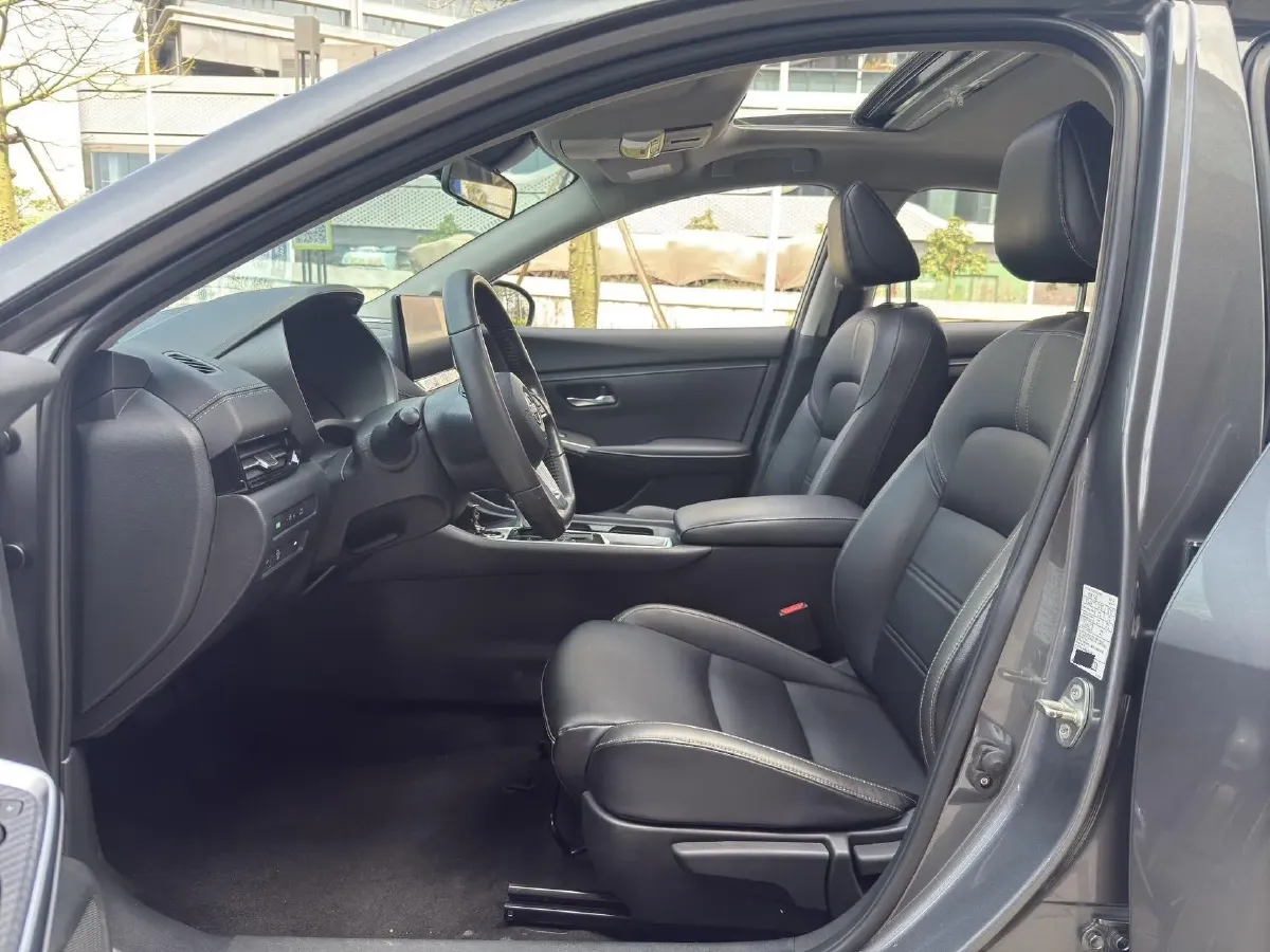 2023 Nissan Sylphy 1.6L 135HP L4 CVT,autocango,china used car exporter,china ev exporter,chinese used car exporter,chinese used ev exporter