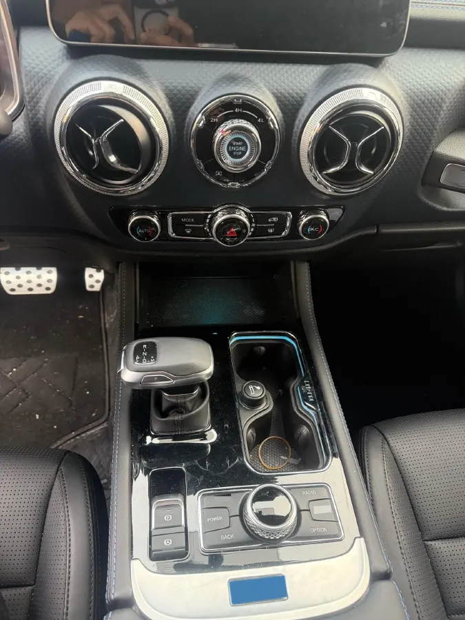 2024 Beijing BJ40 2.0T 163HP L4 8AT,autocango,china used car exporter,china ev exporter,chinese used car exporter,chinese used ev exporter