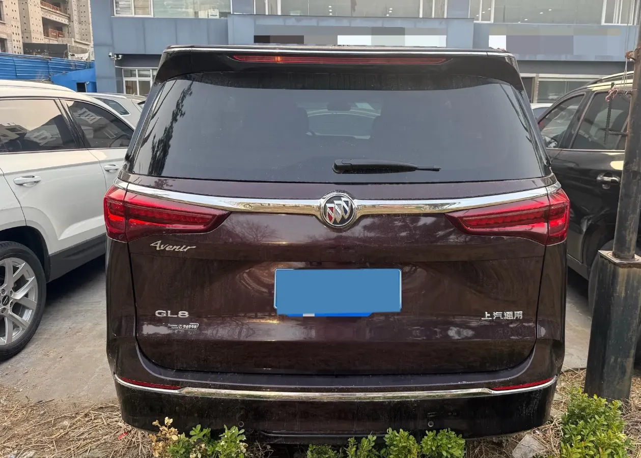 2022 Buick GL8 2.0T 237HP L4 9AT,autocango,china used car exporter,china ev exporter,chinese used car exporter,chinese used ev exporter