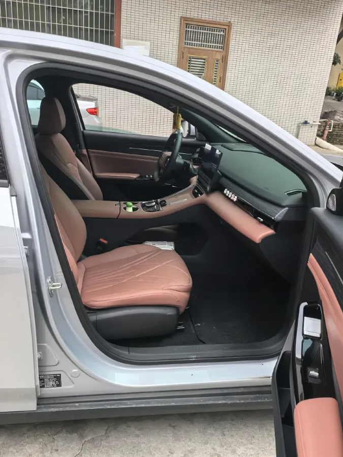 2025 BAW RuiSheng Trump M7 BEV 41.47KWH,autocango,china used car exporter,china ev exporter,chinese used car exporter,chinese used ev exporter