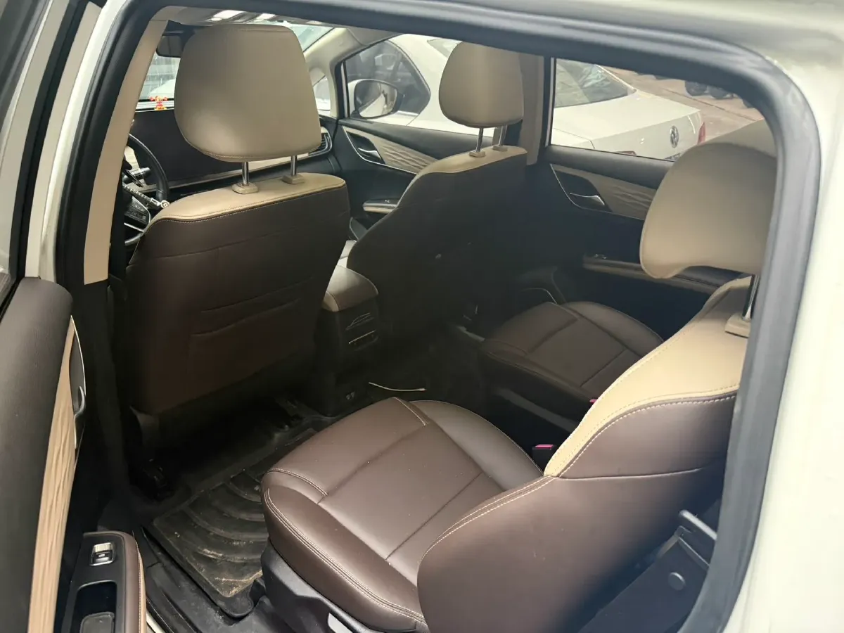 2022 Skyworth HT-i 1.5L 110HP L4 E-CVT PHEV 21.68KWH,autocango,china used car exporter,china ev exporter,chinese used car exporter,chinese used ev exporter