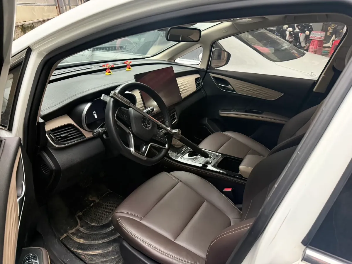 2022 Skyworth HT-i 1.5L 110HP L4 E-CVT PHEV 21.68KWH,autocango,china used car exporter,china ev exporter,chinese used car exporter,chinese used ev exporter