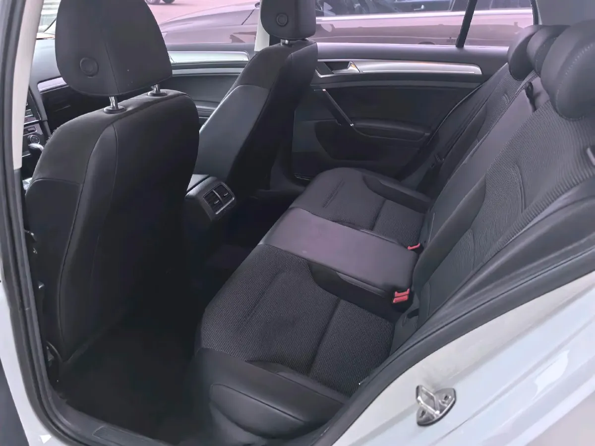 2018 Volkswagen Golf 1.4T 131HP L4 7DCT,autocango,china used car exporter,china ev exporter,chinese used car exporter,chinese used ev exporter