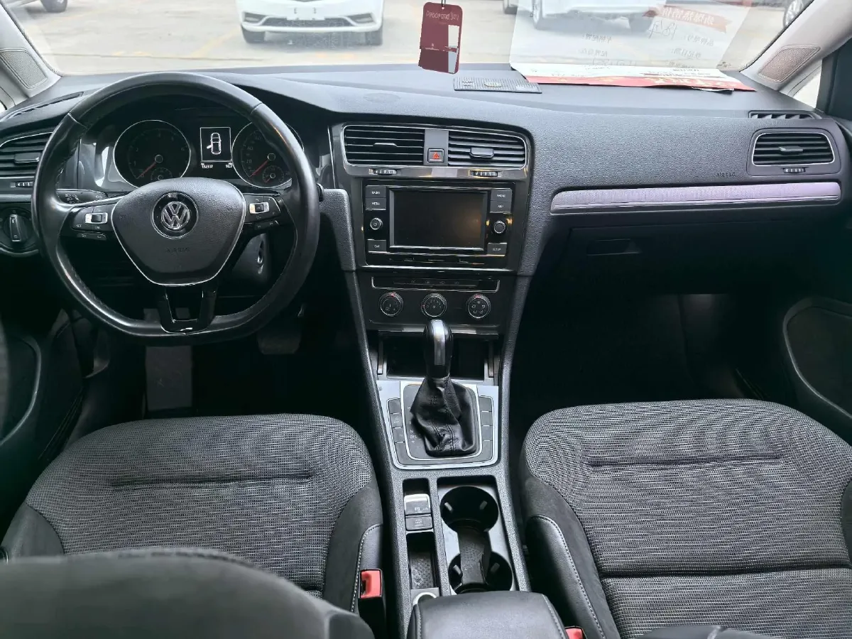 2018 Volkswagen Golf 1.4T 131HP L4 7DCT,autocango,china used car exporter,china ev exporter,chinese used car exporter,chinese used ev exporter