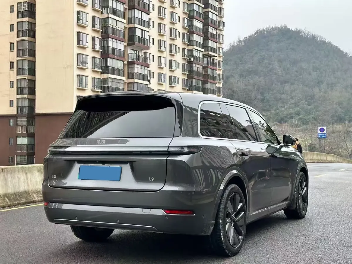 2023 Li L9 Range Extended 154HP REEV 42.6KWH,autocango,china used car exporter,china ev exporter,chinese used car exporter,chinese used ev exporter