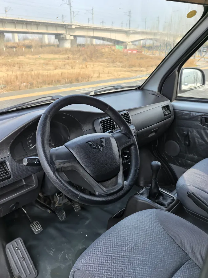 2021 SWM X2 1.5L 112HP L4 5MT,autocango,china used car exporter,china ev exporter,chinese used car exporter,chinese used ev exporter