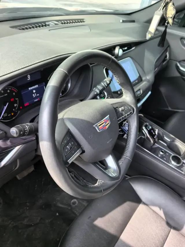 2021 Cadillac XT4 2.0T 237HP L4 9AT,autocango,china used car exporter,china ev exporter,chinese used car exporter,chinese used ev exporter