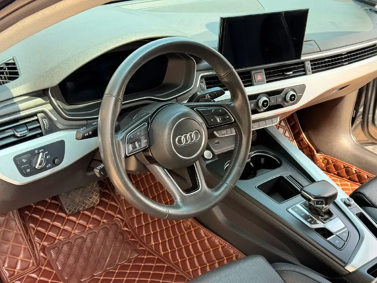 2020 Audi A4L 2.0T 190HP L4 7DCT,autocango,china used car exporter,china ev exporter,chinese used car exporter,chinese used ev exporter