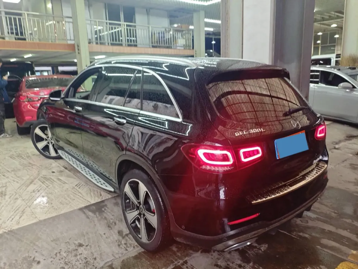 2022 Mercedes-Benz GLC Class 2.0T 258HP L4 9AT,autocango,china used car exporter,china ev exporter,chinese used car exporter,chinese used ev exporter