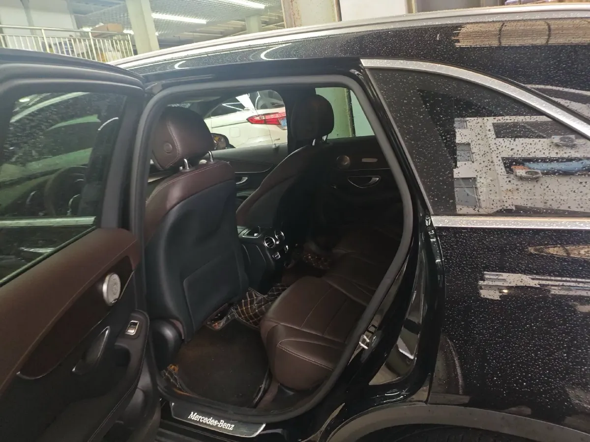 2022 Mercedes-Benz GLC Class 2.0T 258HP L4 9AT,autocango,china used car exporter,china ev exporter,chinese used car exporter,chinese used ev exporter