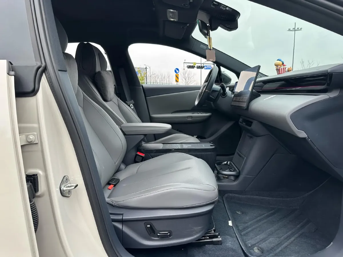 2025 Jetour Freeman 1.5T 184HP L4 7DCT,autocango,china used car exporter,china ev exporter,chinese used car exporter,chinese used ev exporter