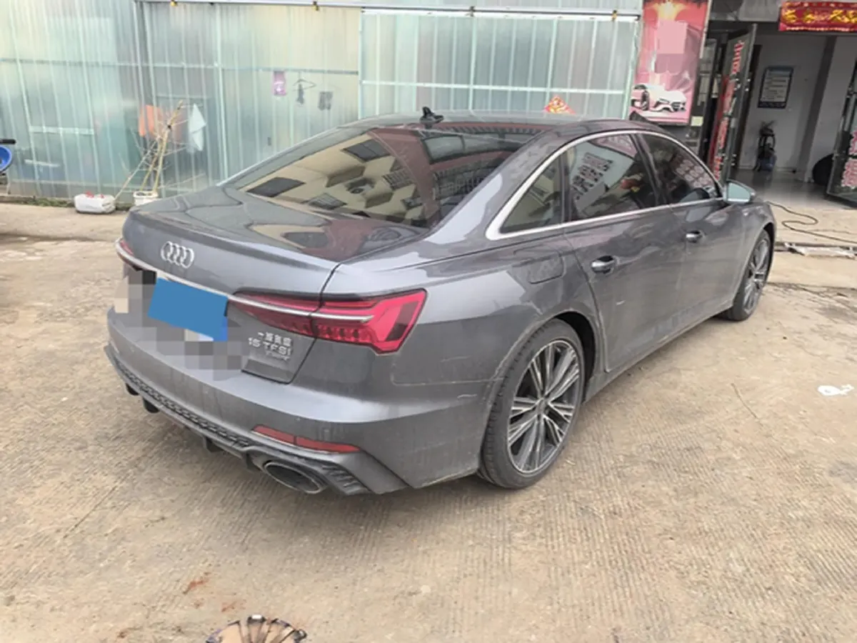 2022 Audi A6L 2.0T 224HP L4 7DCT,autocango,china used car exporter,china ev exporter,chinese used car exporter,chinese used ev exporter