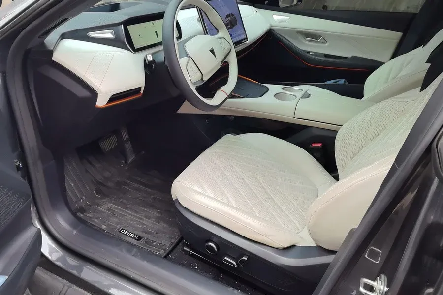 2023 Deepal SL03 1.5L 95HP L4 REEV 28.39KWH,autocango,china used car exporter,china ev exporter,chinese used car exporter,chinese used ev exporter