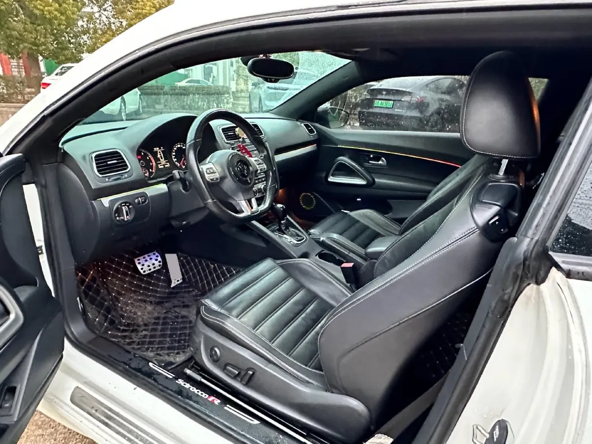 2011 Volkswagen Scirocco 2.0T 211HP L4 6DCT,autocango,china used car exporter,china ev exporter,chinese used car exporter,chinese used ev exporter