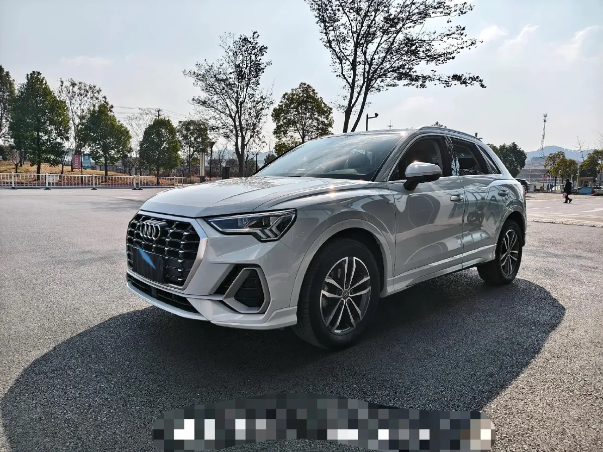 2021 Audi Q3 1.4T 150HP L4 7DCT,autocango,china used car exporter,china ev exporter,chinese used car exporter,chinese used ev exporter