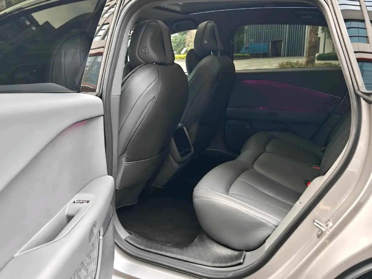 2024 Xpeng P7+ BEV 76.3KWH,autocango,china used car exporter,china ev exporter,chinese used car exporter,chinese used ev exporter