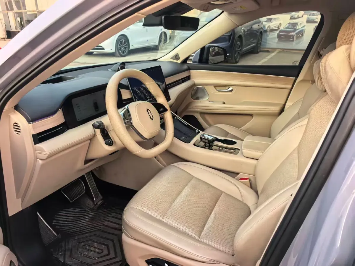 2024 HIMA AITO M5 1.5T 152HP L4 REEV 42KWH,autocango,china used car exporter,china ev exporter,chinese used car exporter,chinese used ev exporter