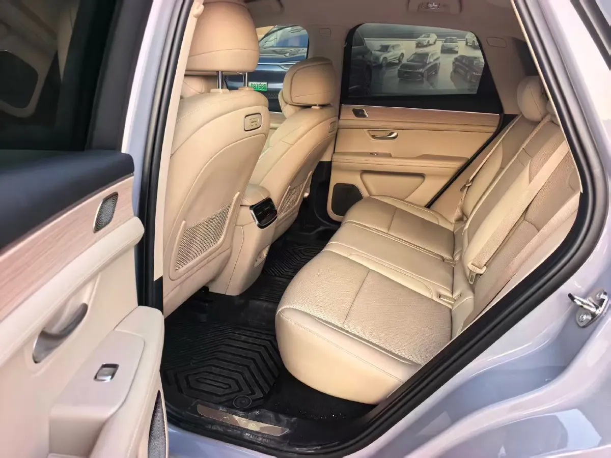 2024 HIMA AITO M5 1.5T 152HP L4 REEV 42KWH,autocango,china used car exporter,china ev exporter,chinese used car exporter,chinese used ev exporter