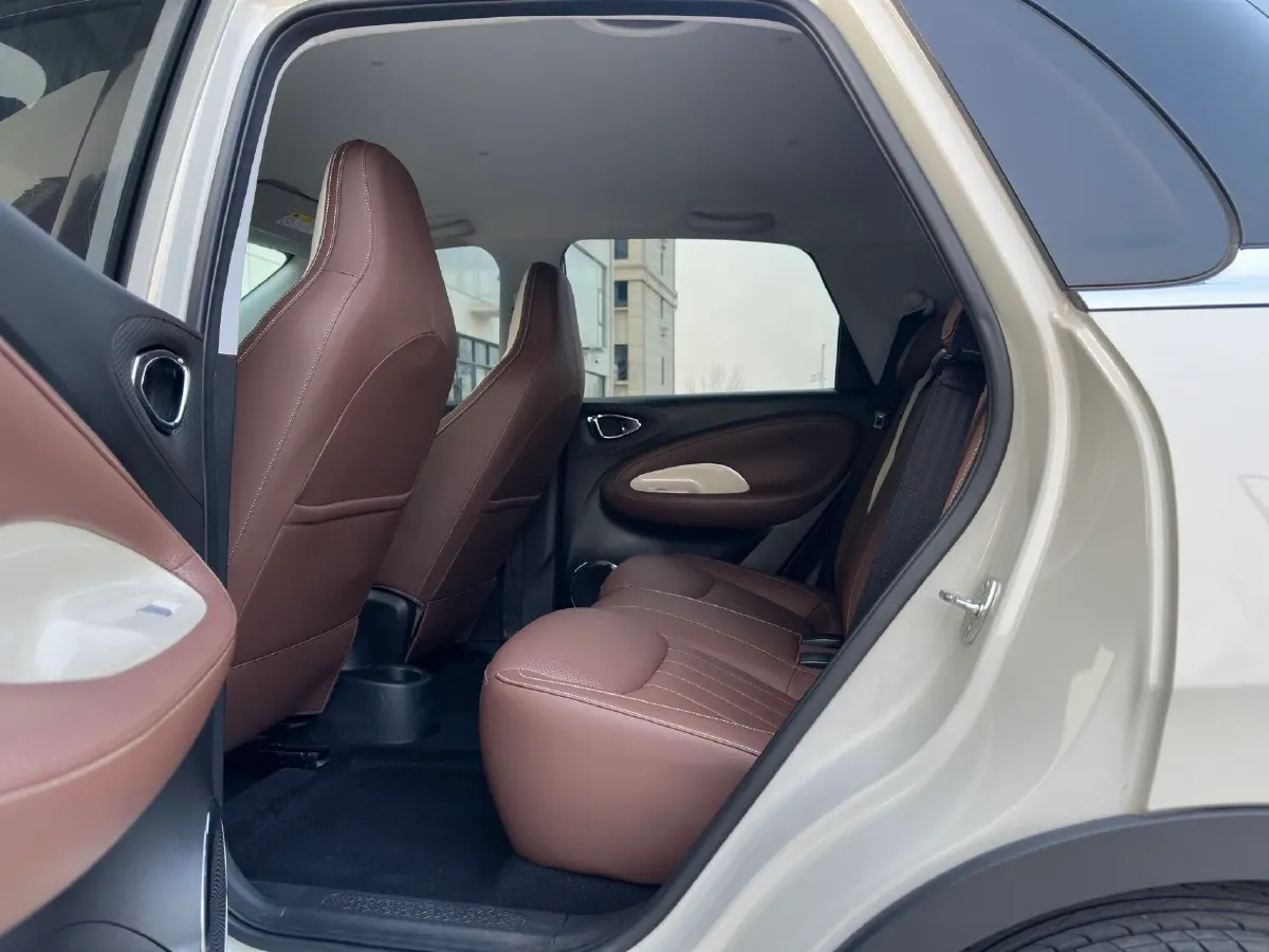 2023 WuLing BinGuo BEV 31.9KWH,autocango,china used car exporter,china ev exporter,chinese used car exporter,chinese used ev exporter