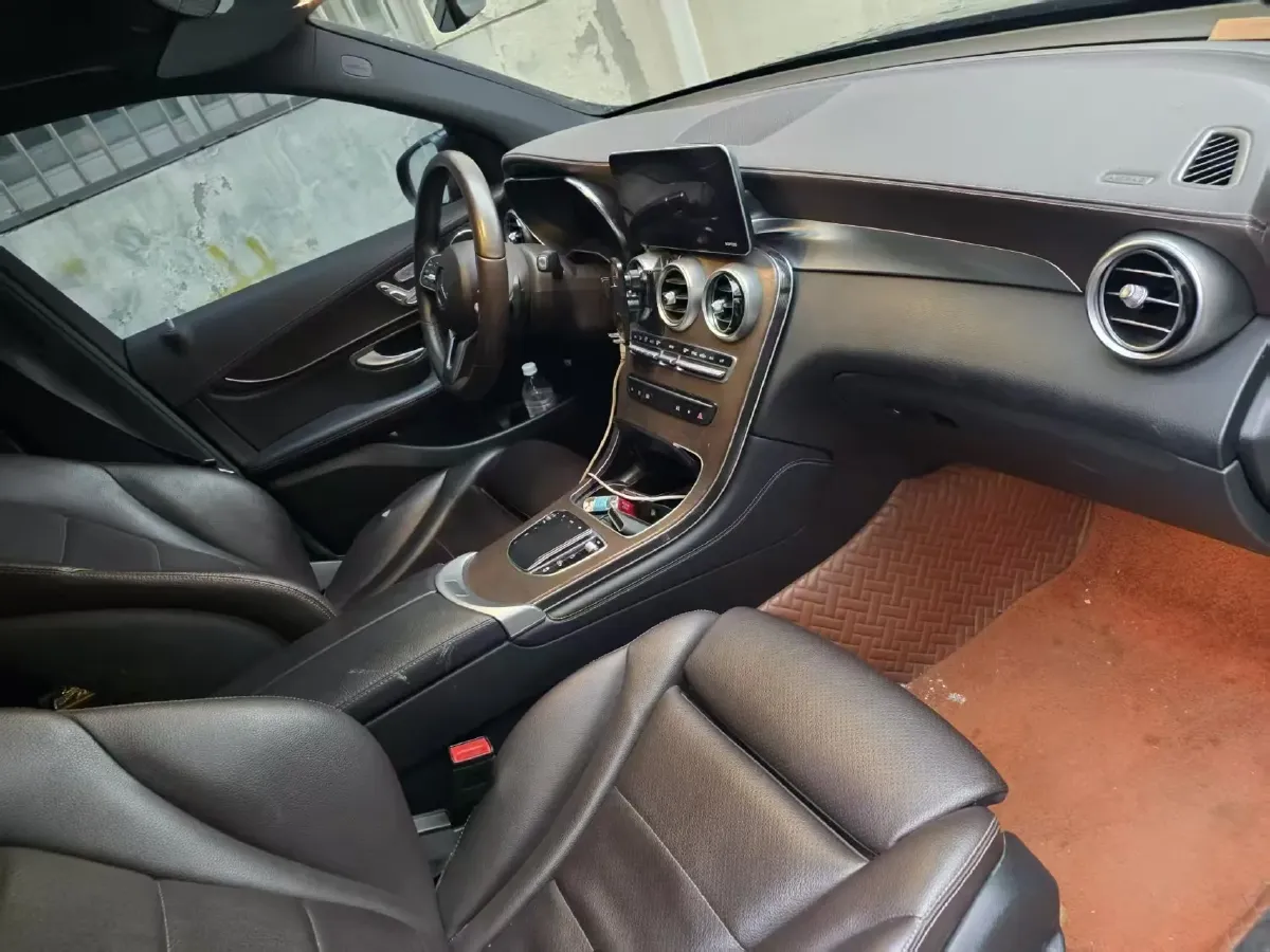 2020 Mercedes-Benz GLC Class 2.0T 197HP L4 9AT,autocango,china used car exporter,china ev exporter,chinese used car exporter,chinese used ev exporter