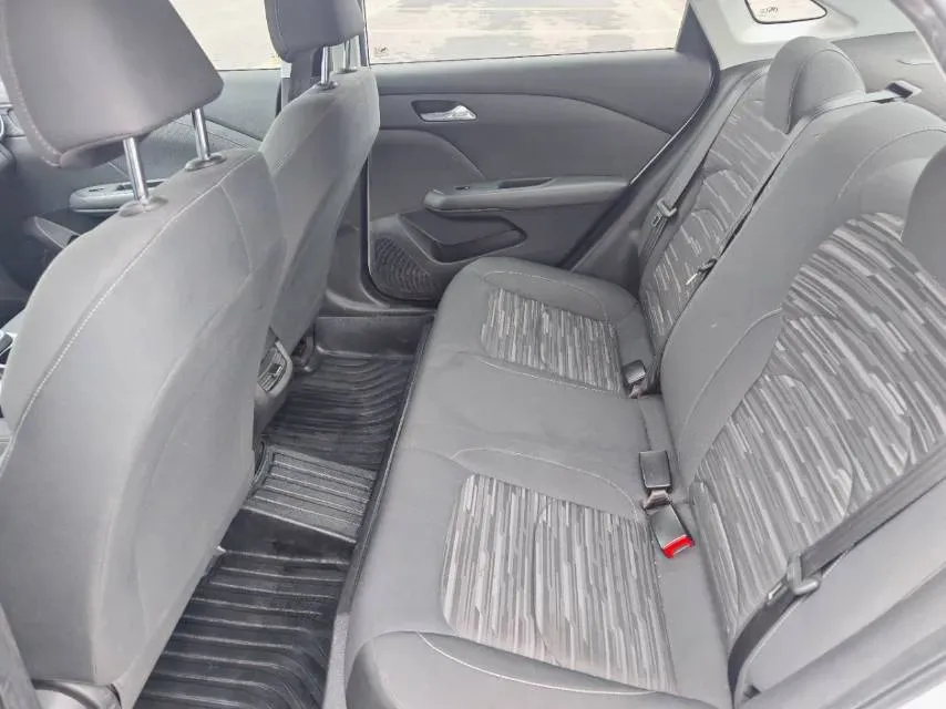 2023 Chevrolet Monza 1.5L 113HP L4 6DCT,autocango,china used car exporter,china ev exporter,chinese used car exporter,chinese used ev exporter