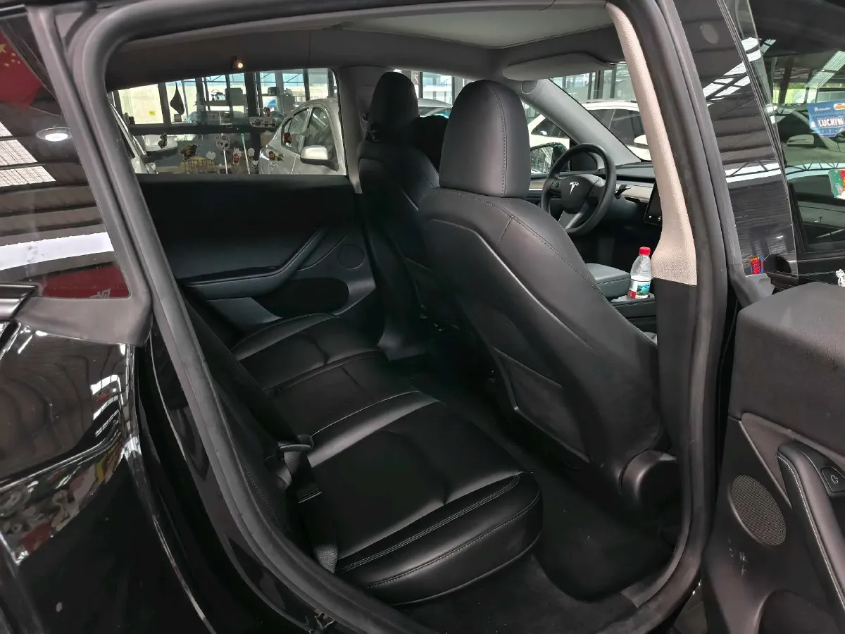 2022 Tesla Model Y BEV 60KWH,autocango,china used car exporter,china ev exporter,chinese used car exporter,chinese used ev exporter