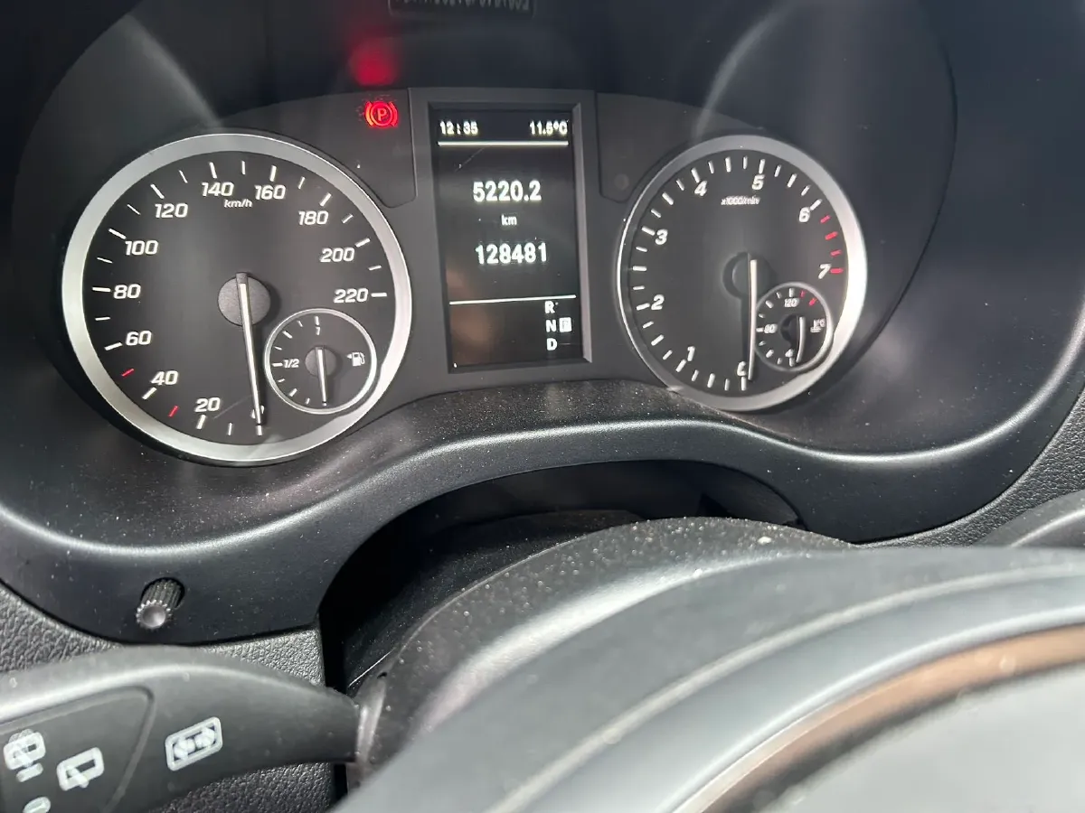 2020 Mercedes-Benz Vito 2.0T 211HP L4 9AT,autocango,china used car exporter,china ev exporter,chinese used car exporter,chinese used ev exporter