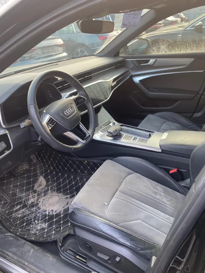 2020 Audi A6L 2.0T 224HP L4 7DCT,autocango,china used car exporter,china ev exporter,chinese used car exporter,chinese used ev exporter