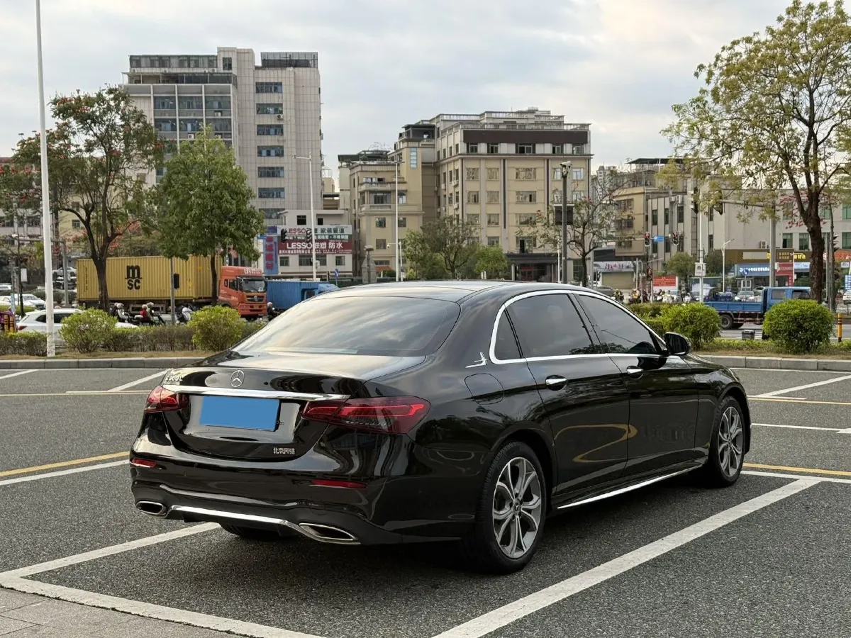 2022 Mercedes-Benz GLC Class 2.0T 258HP L4 9AT,autocango,china used car exporter,china ev exporter,chinese used car exporter,chinese used ev exporter