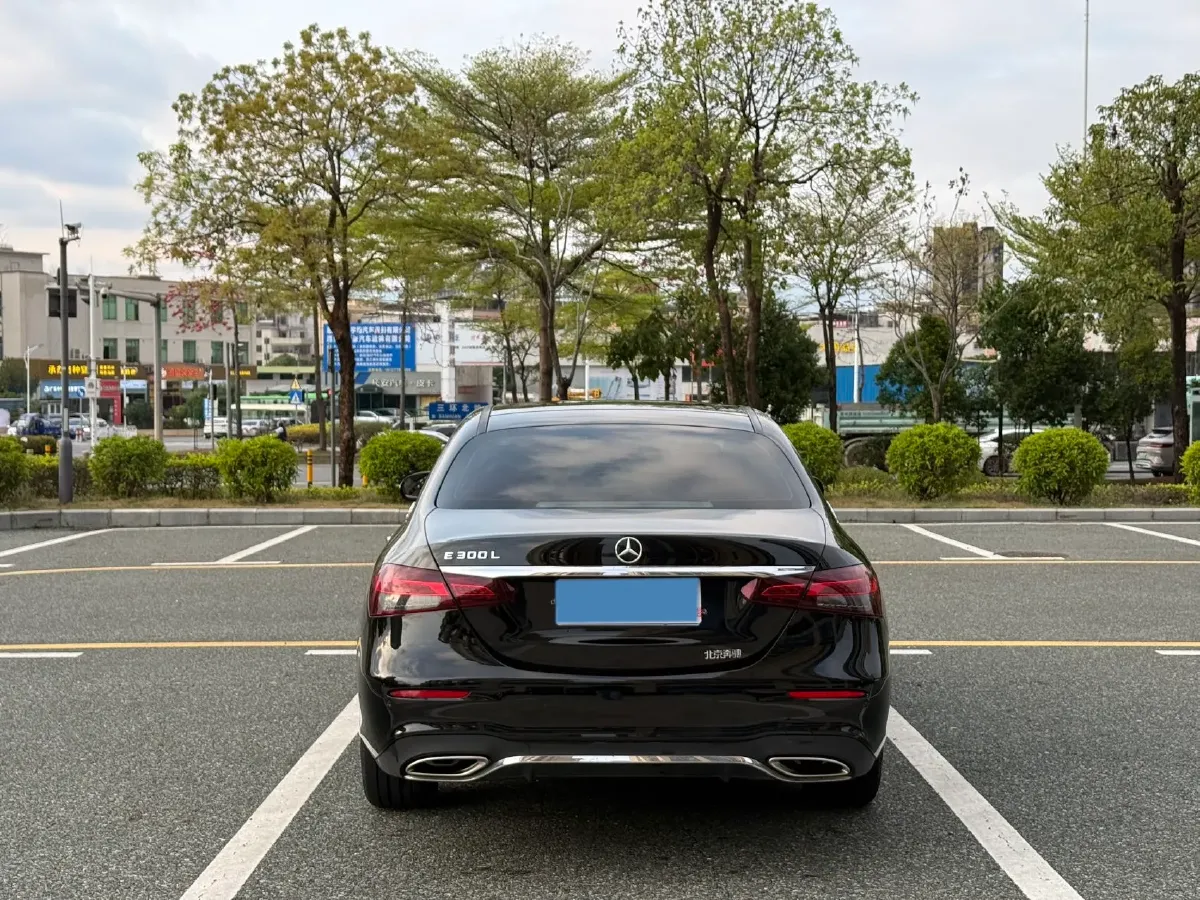 2022 Mercedes-Benz GLC Class 2.0T 258HP L4 9AT,autocango,china used car exporter,china ev exporter,chinese used car exporter,chinese used ev exporter