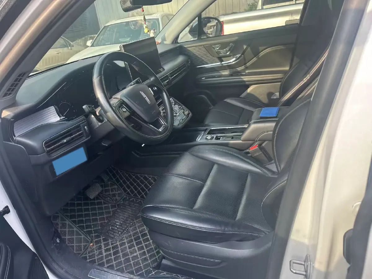 2021 Lincoln Corsair 2.0T 245HP L4 8AT,autocango,china used car exporter,china ev exporter,chinese used car exporter,chinese used ev exporter