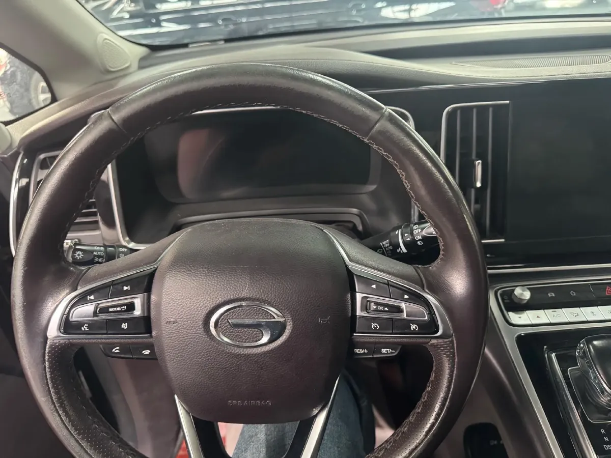 2021 GAC Trumpchi M8 2.0T 252HP L4 8AT,autocango,china used car exporter,china ev exporter,chinese used car exporter,chinese used ev exporter