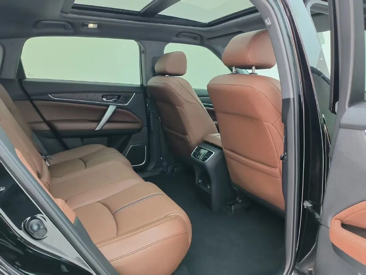 2020 Honda UR-V 2.0T 272HP L4 9AT,autocango,china used car exporter,china ev exporter,chinese used car exporter,chinese used ev exporter