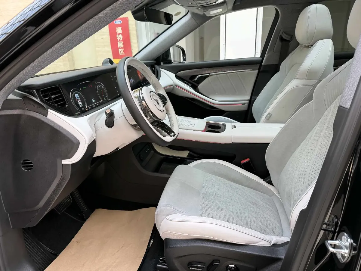 2025 Voyah FREE 1.5T 150HP L4 REEV 43KWH,autocango,china used car exporter,china ev exporter,chinese used car exporter,chinese used ev exporter