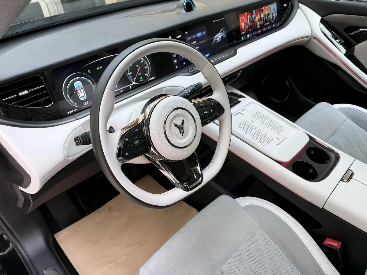 2025 Voyah FREE 1.5T 150HP L4 REEV 43KWH,autocango,china used car exporter,china ev exporter,chinese used car exporter,chinese used ev exporter