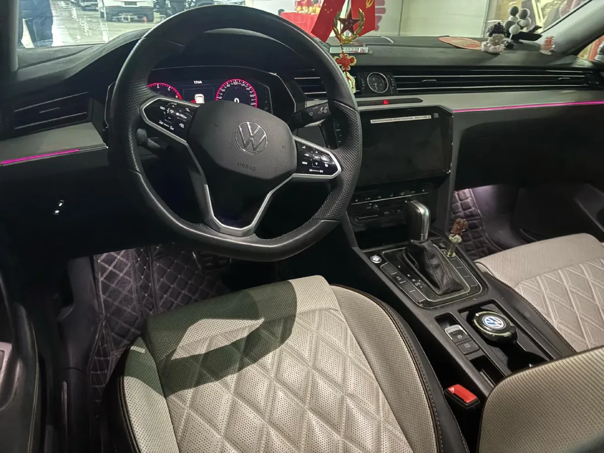 2023 Volkswagen Magotan 2.0T 186HP L4 7DCT,autocango,china used car exporter,china ev exporter,chinese used car exporter,chinese used ev exporter