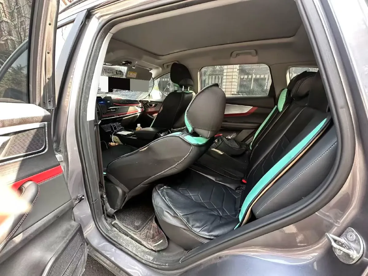 2022 Chery Tiggo 7 1.6T 197HP L4 7DCT,autocango,china used car exporter,china ev exporter,chinese used car exporter,chinese used ev exporter