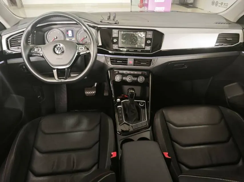 2019 Jeep Cherokee 2.0T 234HP L4 9AT,autocango,china used car exporter,china ev exporter,chinese used car exporter,chinese used ev exporter