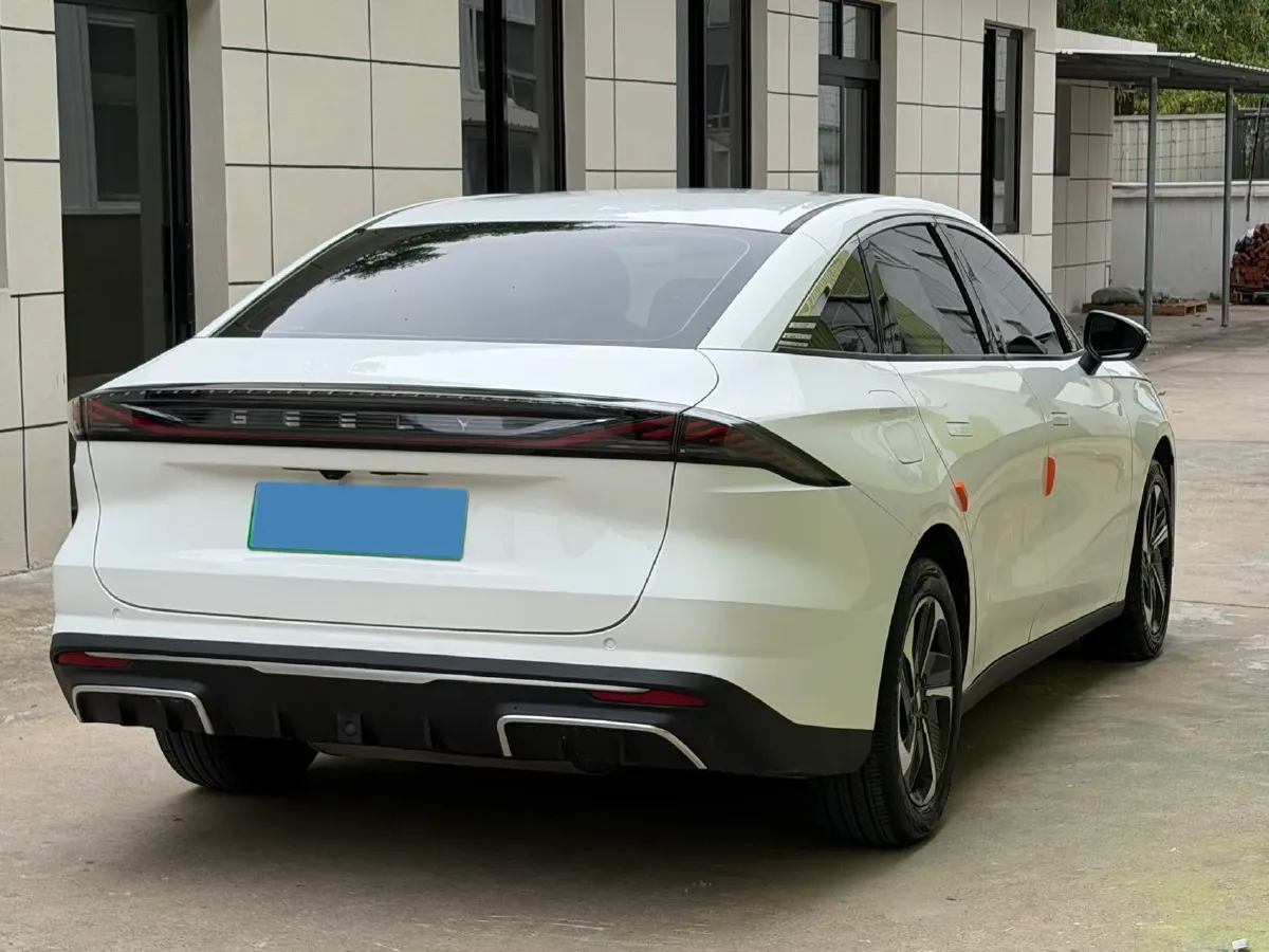 2023 Geely Galaxy L6 1.5T 163HP L4 3DHT PHEV,autocango,china used car exporter,china ev exporter,chinese used car exporter,chinese used ev exporter