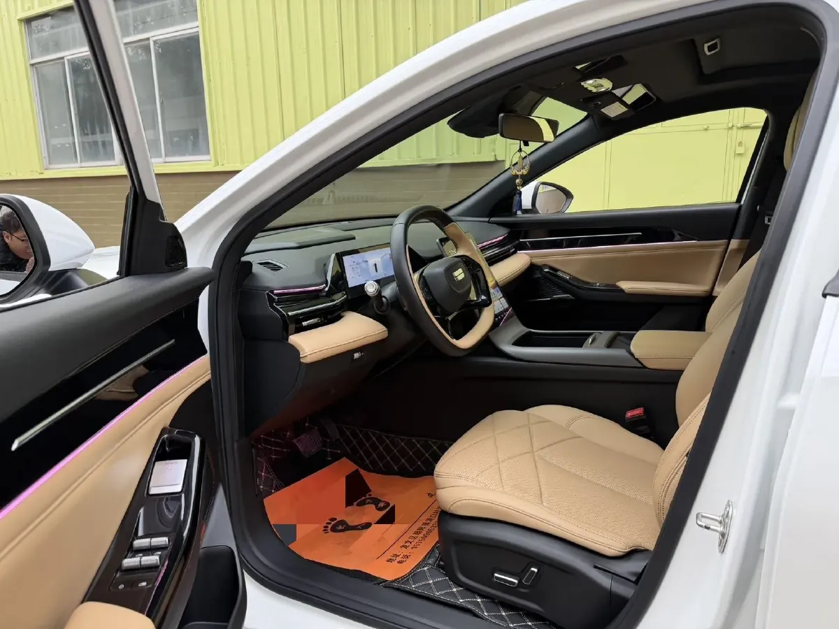 2023 Geely Galaxy L6 1.5T 163HP L4 3DHT PHEV,autocango,china used car exporter,china ev exporter,chinese used car exporter,chinese used ev exporter