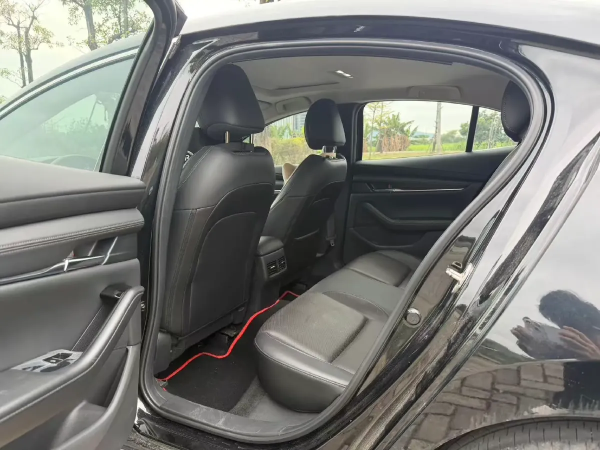 2021 Mazda 3 Axela 2.0L 158HP L4 6AT,autocango,china used car exporter,china ev exporter,chinese used car exporter,chinese used ev exporter