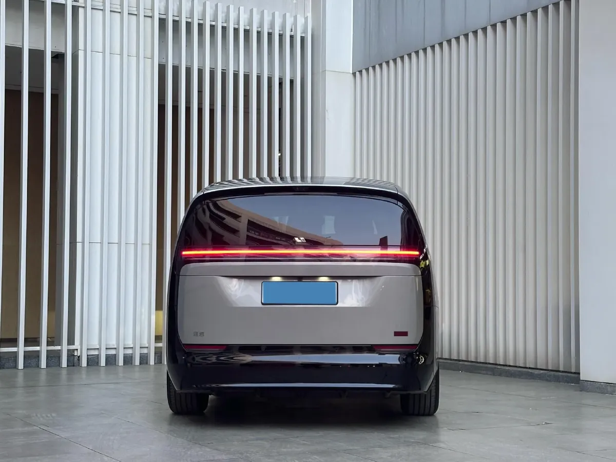 2024 Li MEGA BEV 102.7KWH,autocango,china used car exporter,china ev exporter,chinese used car exporter,chinese used ev exporter