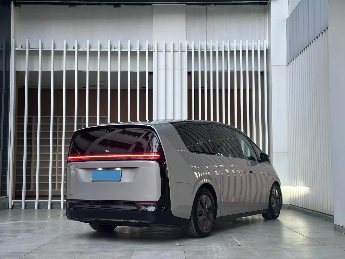 2024 Li MEGA BEV 102.7KWH,autocango,china used car exporter,china ev exporter,chinese used car exporter,chinese used ev exporter