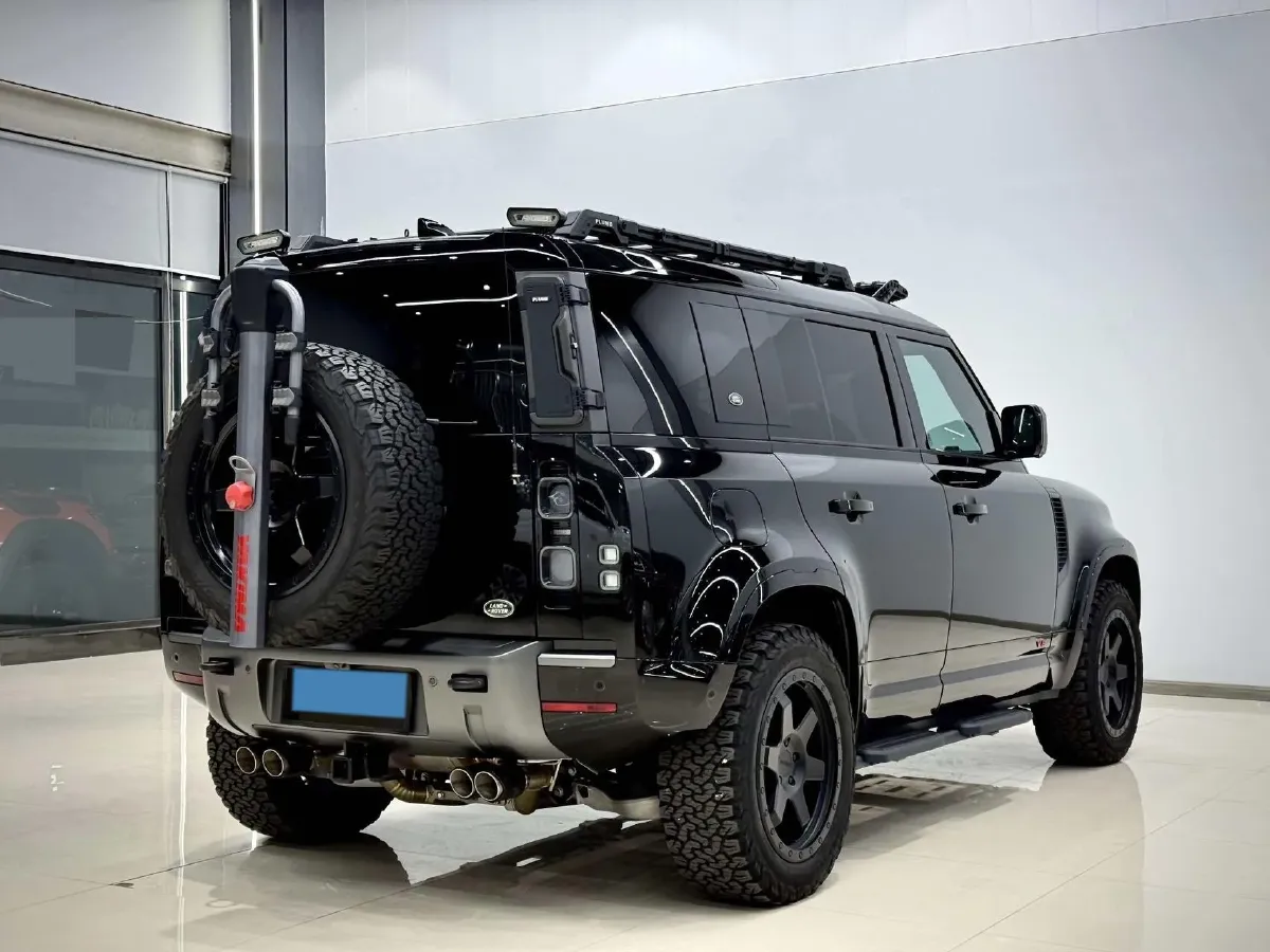 2023 Land Rover Defender 5.0T 525HP V8 8AT,autocango,china used car exporter,china ev exporter,chinese used car exporter,chinese used ev exporter