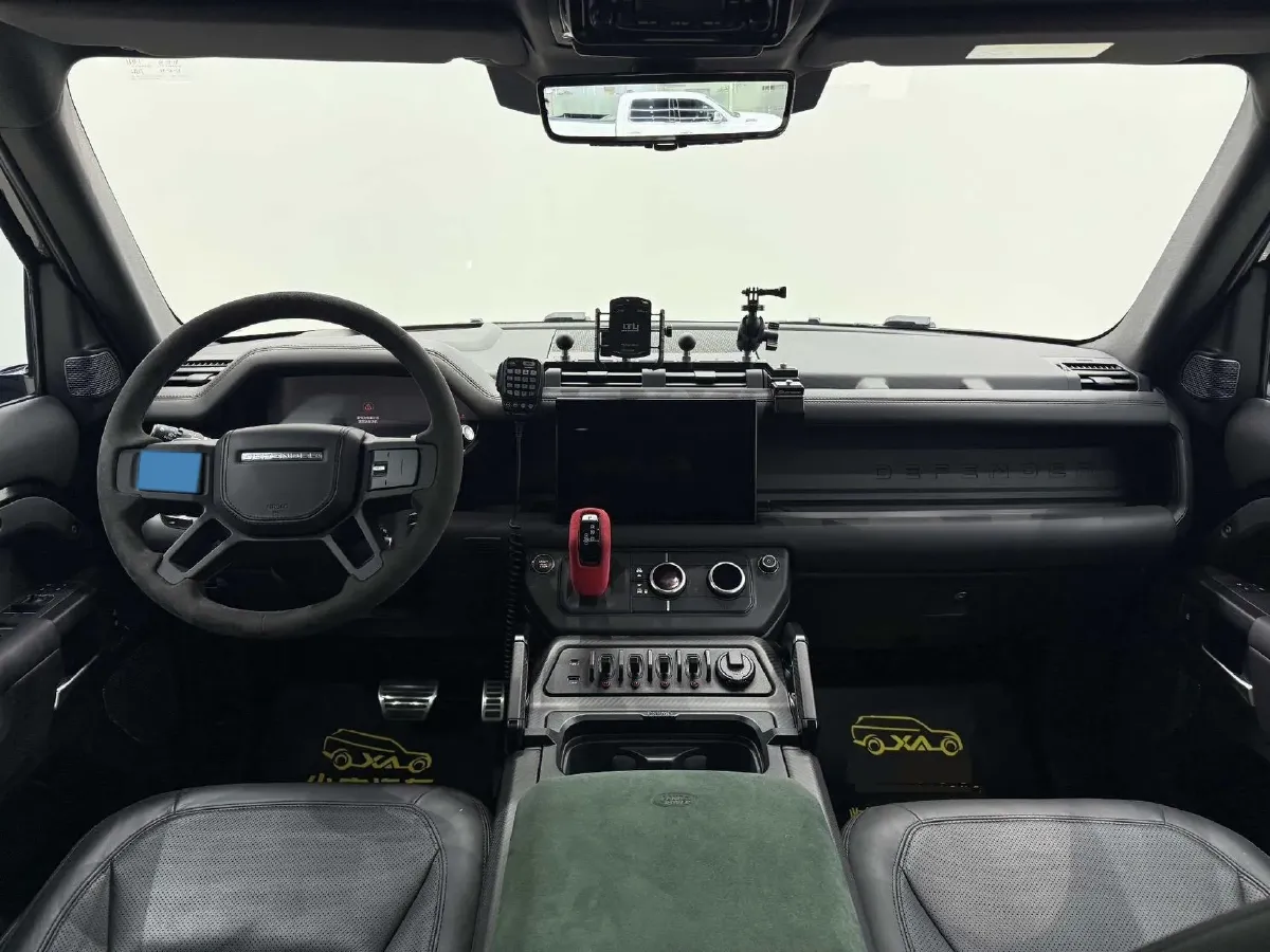 2023 Land Rover Defender 5.0T 525HP V8 8AT,autocango,china used car exporter,china ev exporter,chinese used car exporter,chinese used ev exporter