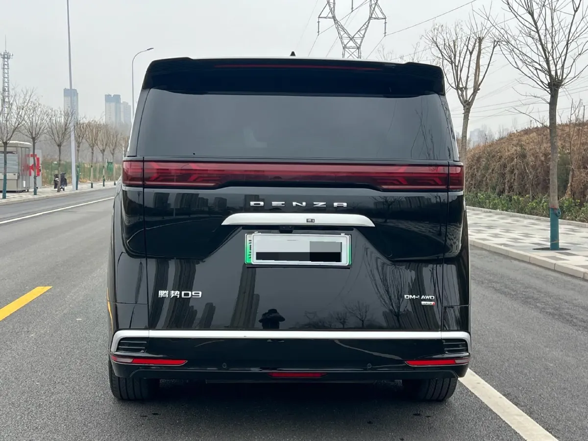 2025 Denza D9 1.5T 156HP L4 E-CVT PHEV 40KWH,autocango,china used car exporter,china ev exporter,chinese used car exporter,chinese used ev exporter