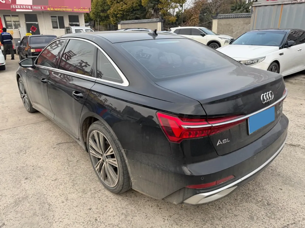 2023 Audi A6L 2.0T 245HP L4 7DCT,autocango,china used car exporter,china ev exporter,chinese used car exporter,chinese used ev exporter